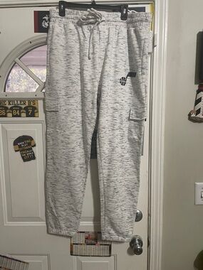 Marled Light Gray Jogger Sweatpants with Black Utah jazz Basketball Logo